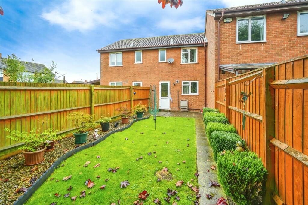 2 bed House