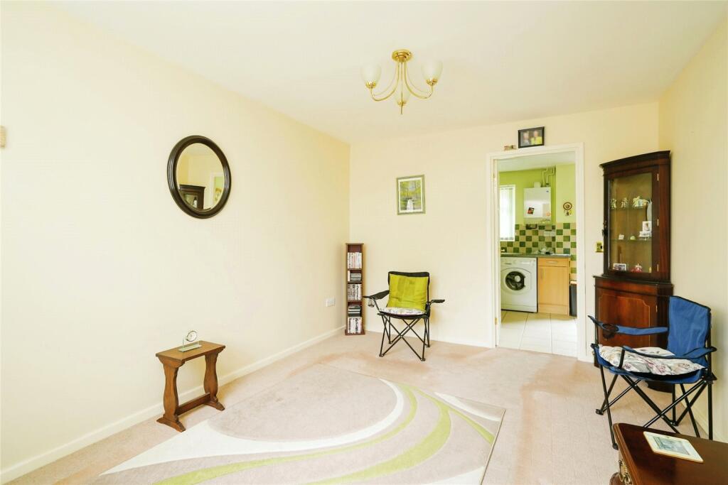 2 bed House
