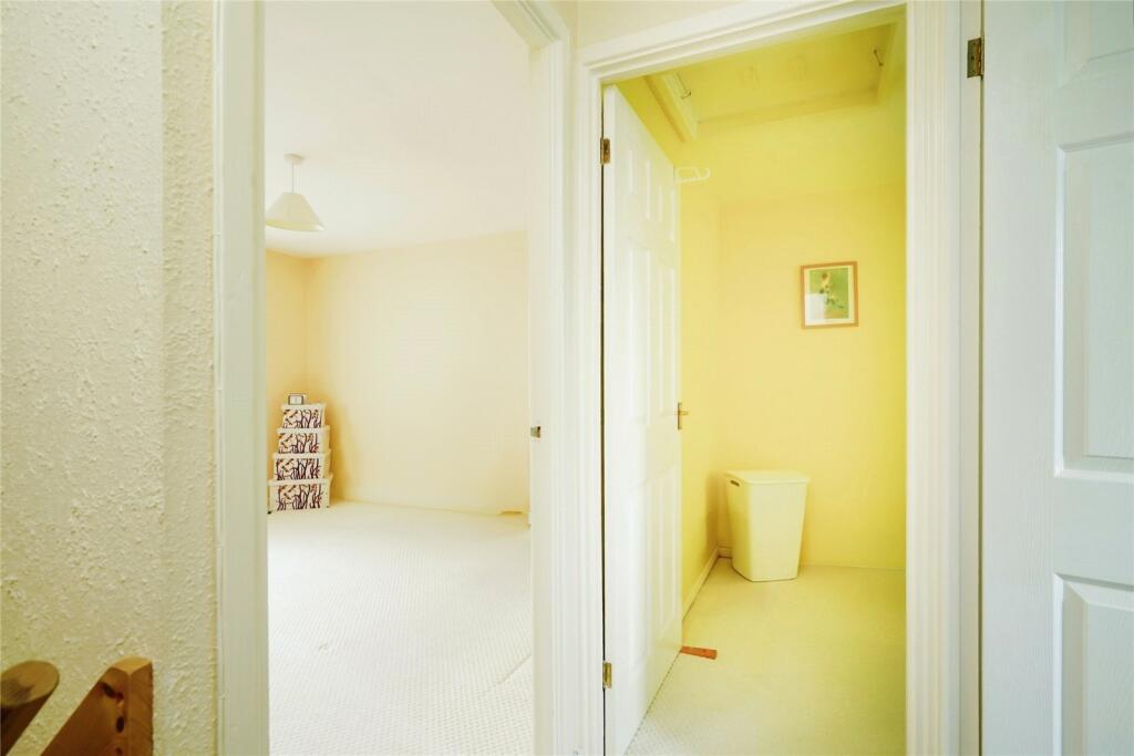 2 bed House