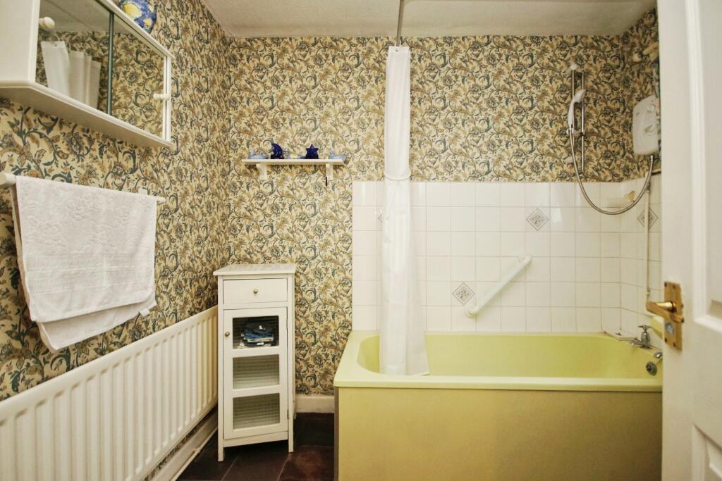 3 bed Terraced