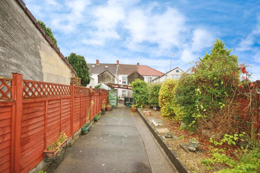3 bed Terraced