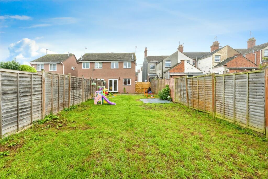 2 bed Semi-Detached