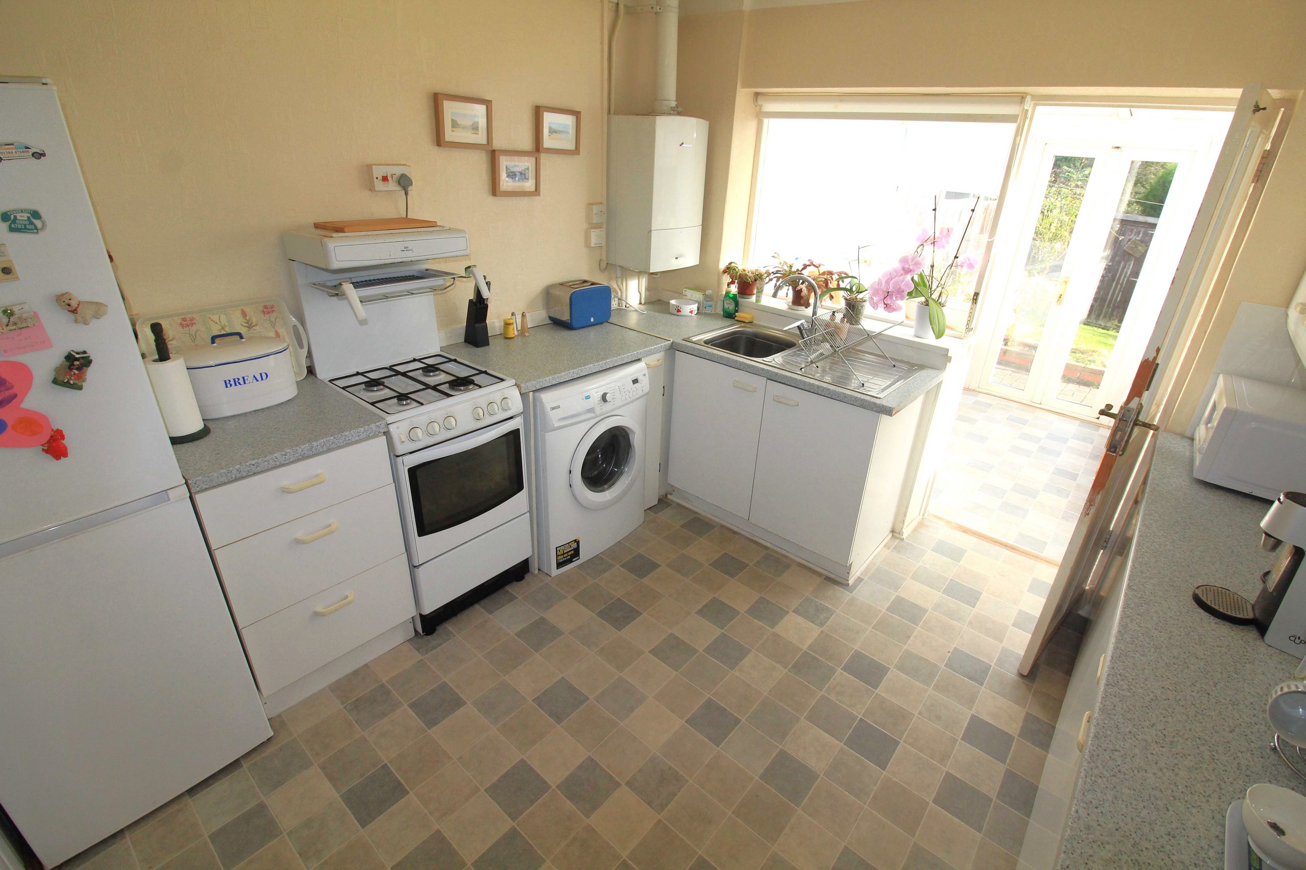 2 bed Detached Bungalow
