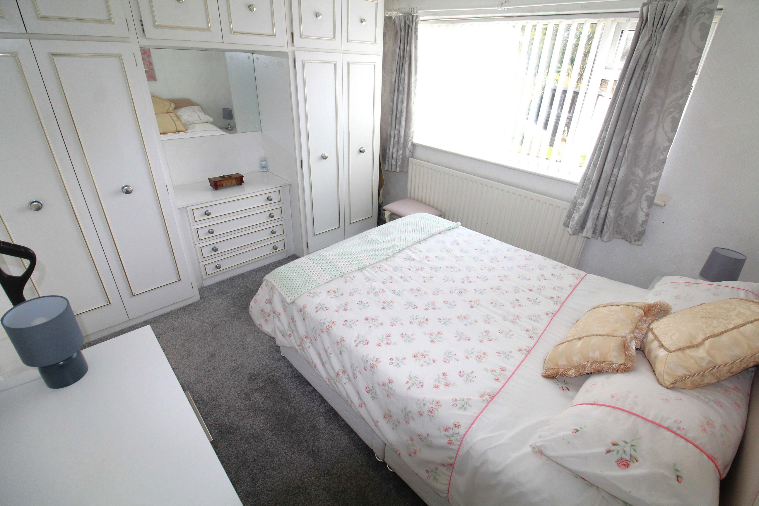 2 bed Detached Bungalow