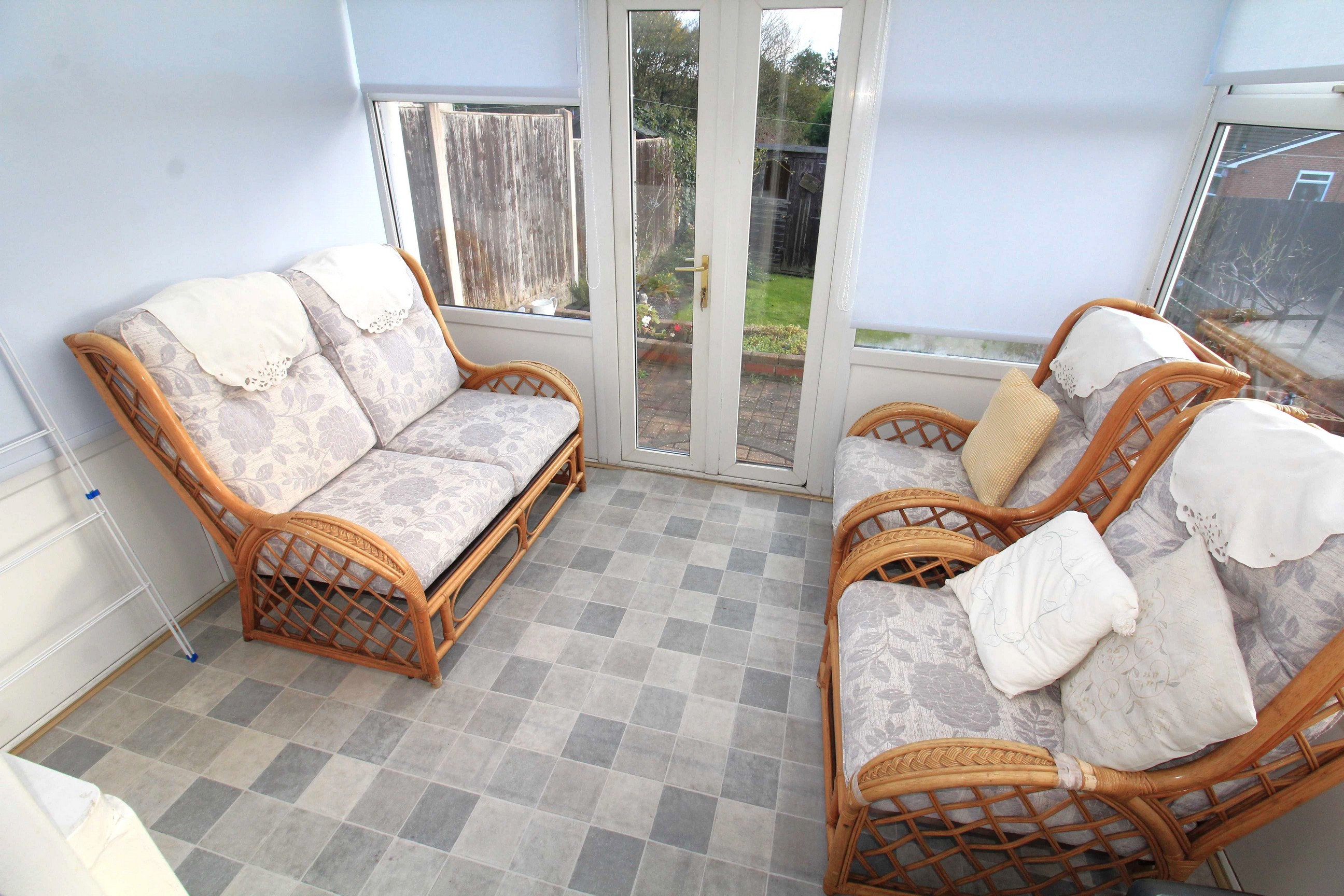 2 bed Detached Bungalow