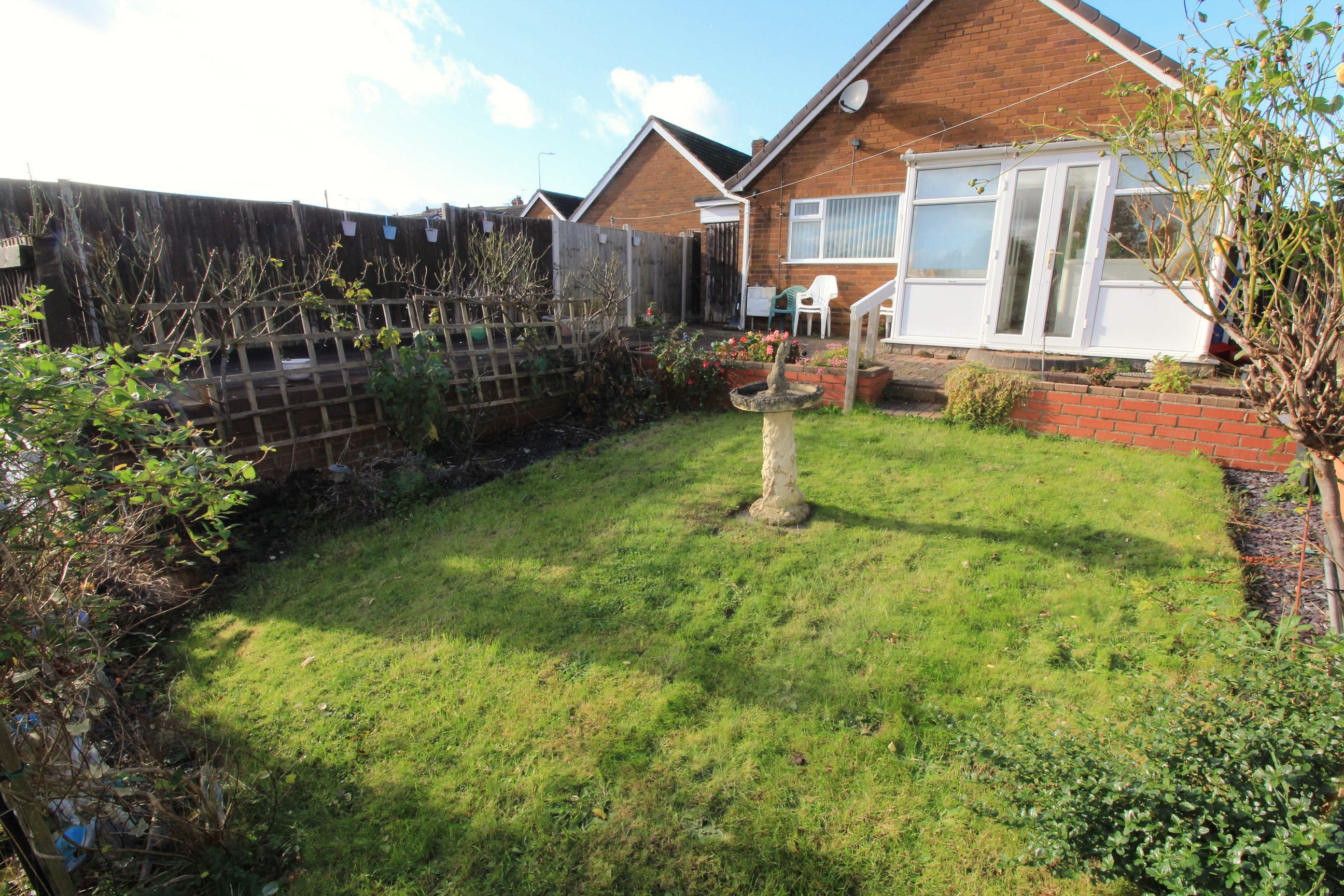 2 bed Detached Bungalow