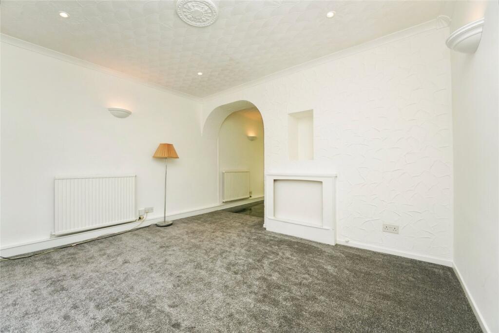 2 bed End of Terrace
