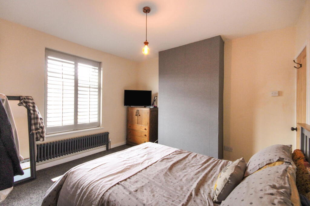 2 bed End of Terrace