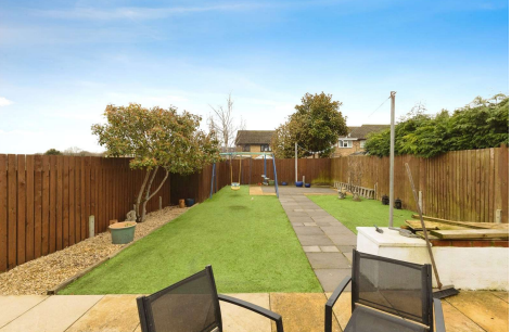 4 bed Detached