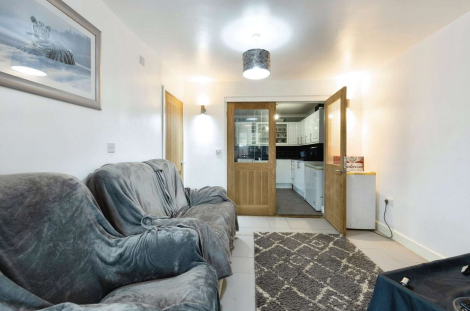 4 bed Detached