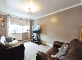 4 bed Detached