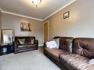 4 bed Detached