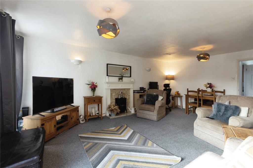3 bed Terraced
