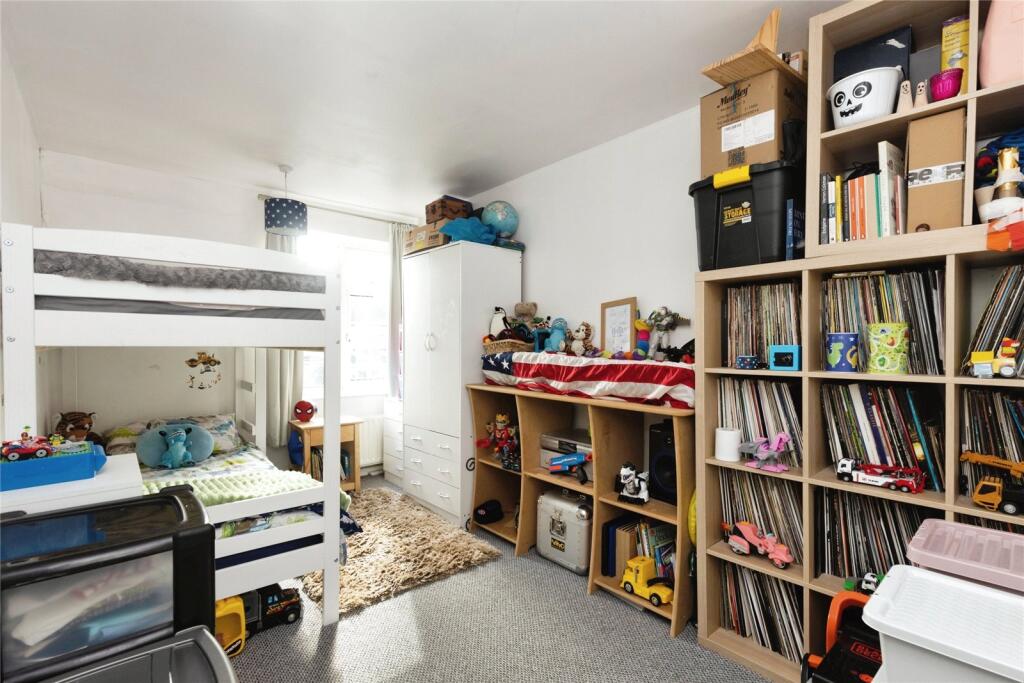 3 bed Terraced