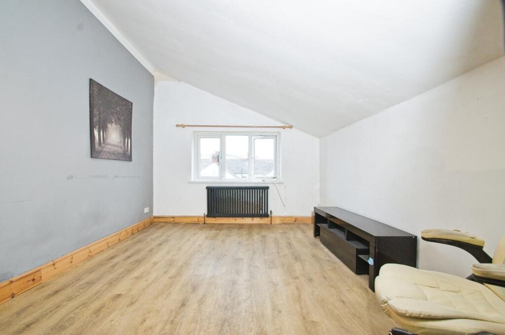 2 bed Apartment