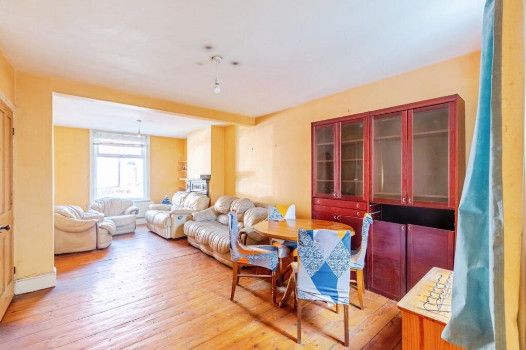 2 bed Terraced