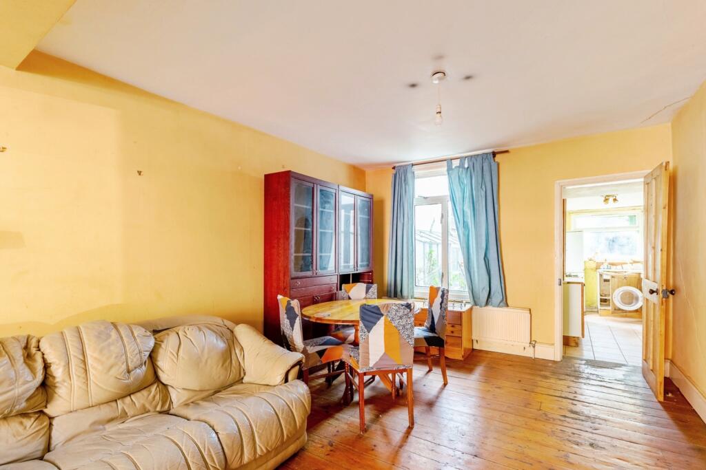 2 bed Terraced