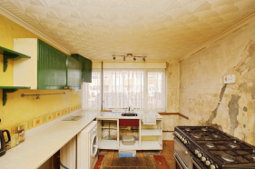 2 bed House