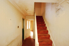 2 bed House
