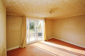 2 bed House