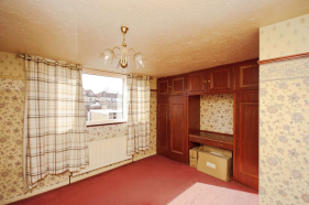 2 bed House