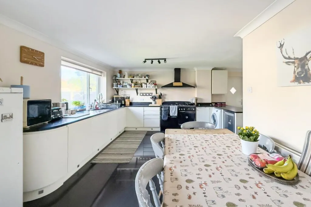3 bed Semi-Detached