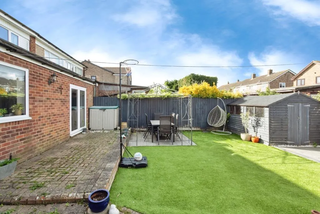 3 bed Semi-Detached