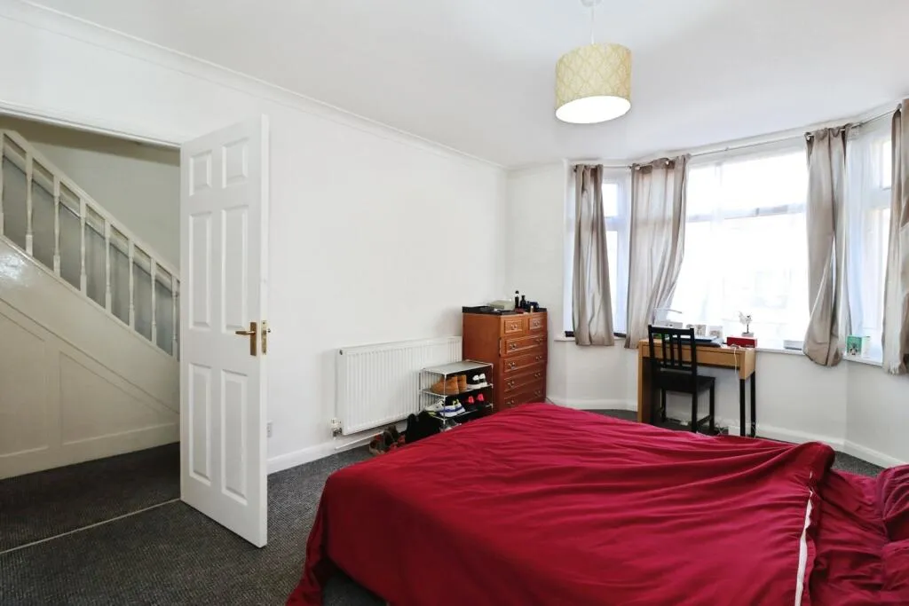3 bed Terraced