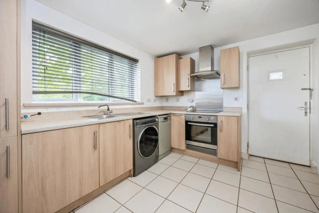 2 bed Semi-Detached