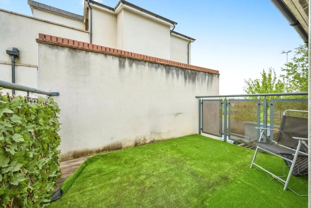 2 bed Semi-Detached