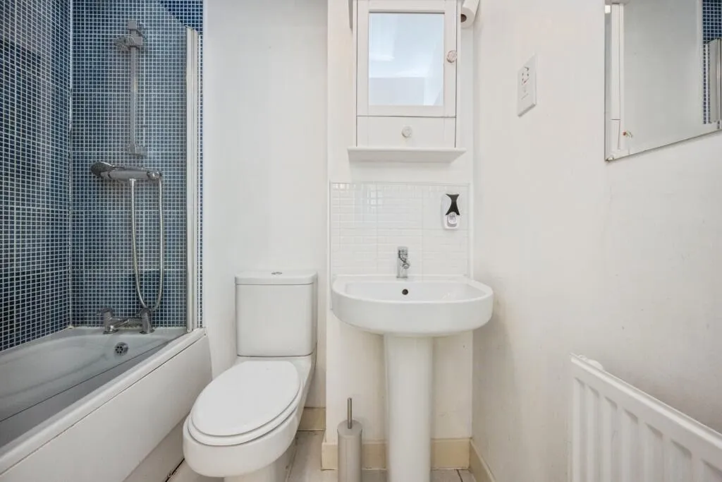 2 bed Semi-Detached