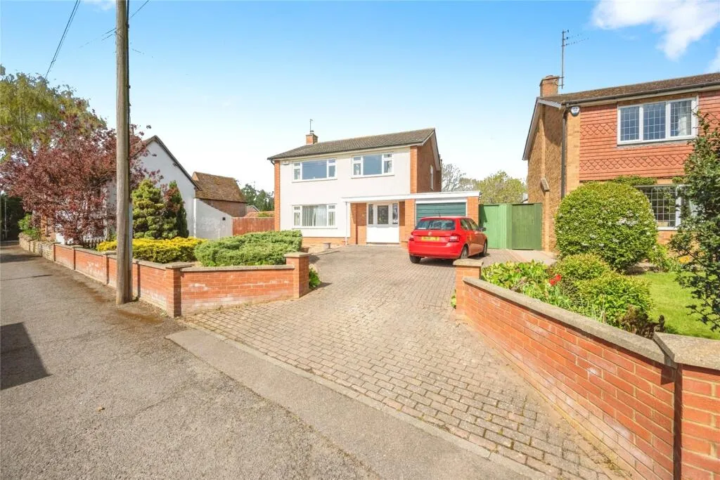 4 bed Detached