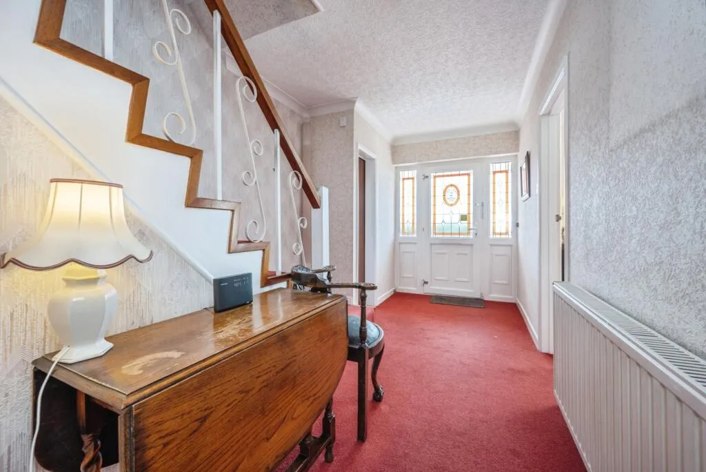 4 bed Detached