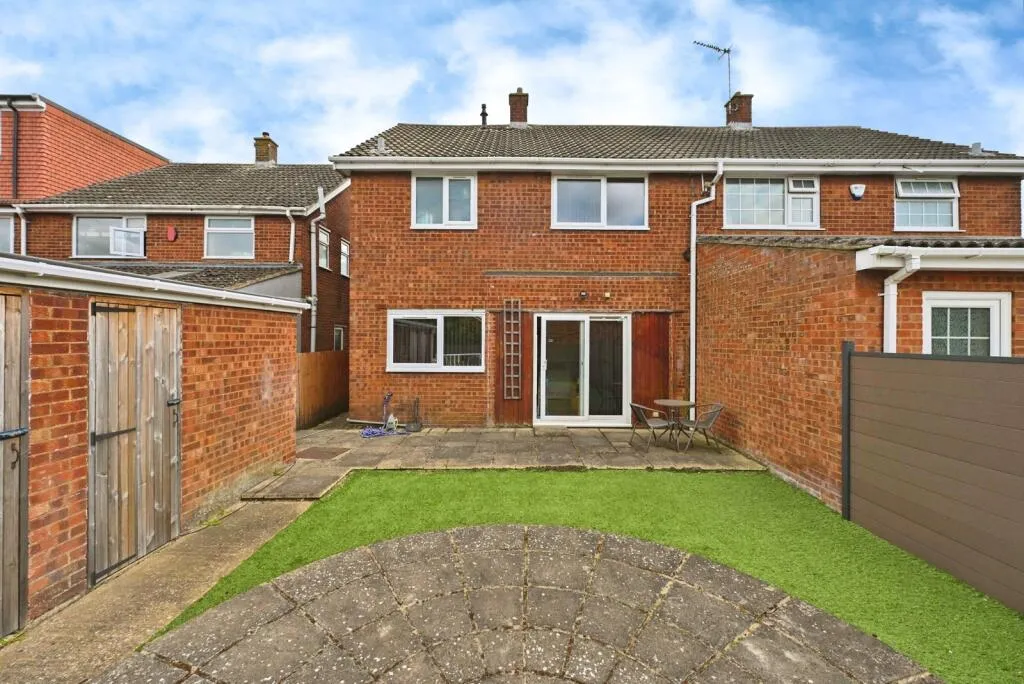 3 bed Semi-Detached