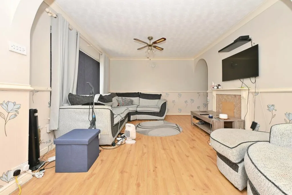 3 bed Semi-Detached