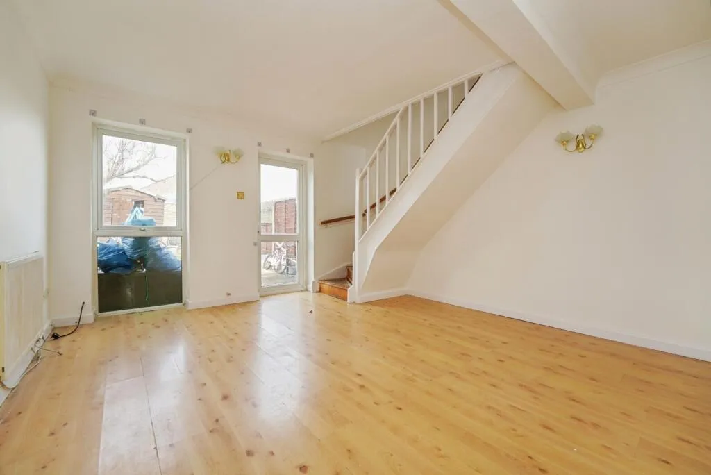 2 bed Terraced