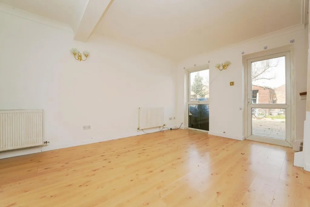 2 bed Terraced