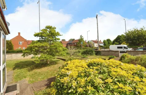 3 bed End of Terrace