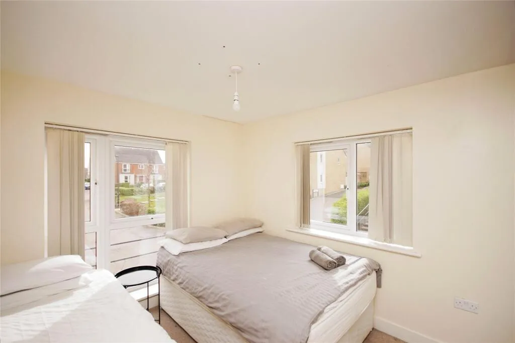 4 bed House