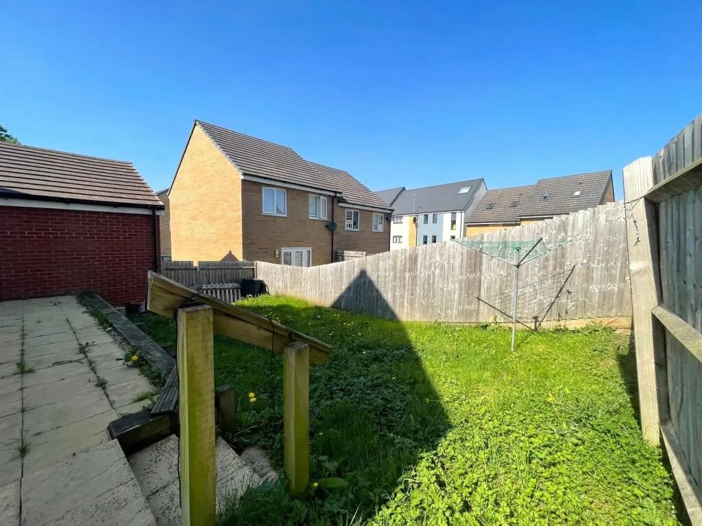 4 bed House