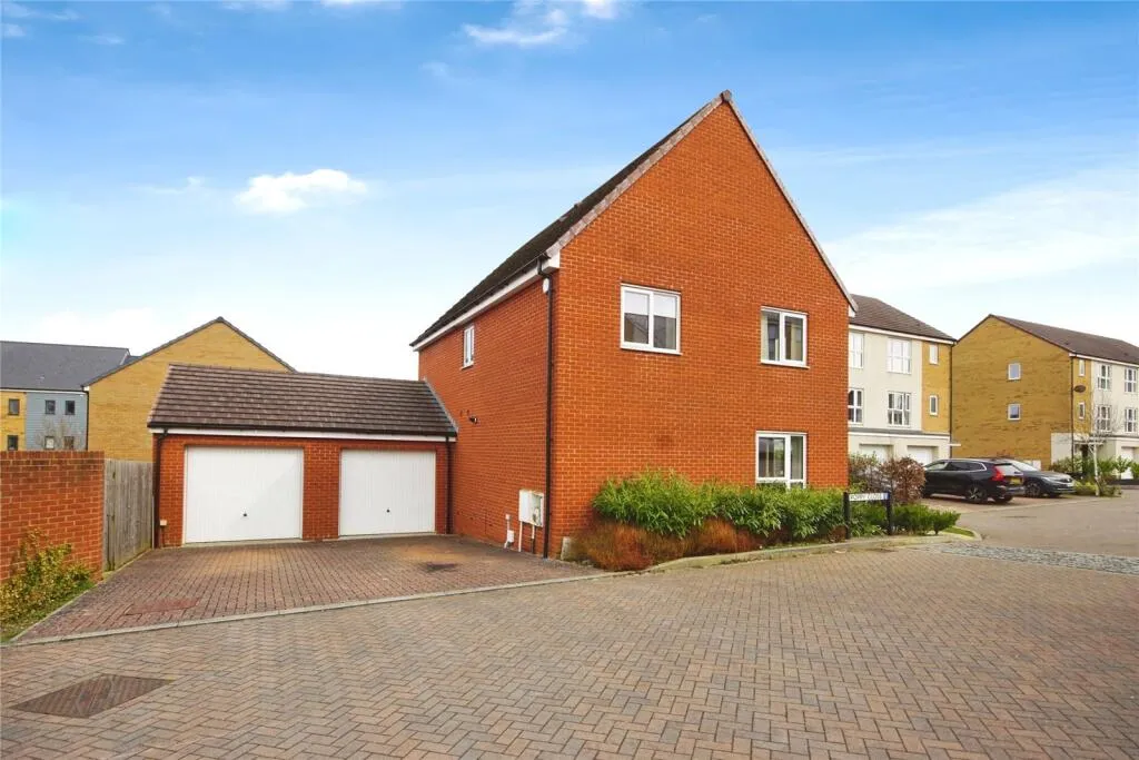 4 bed House