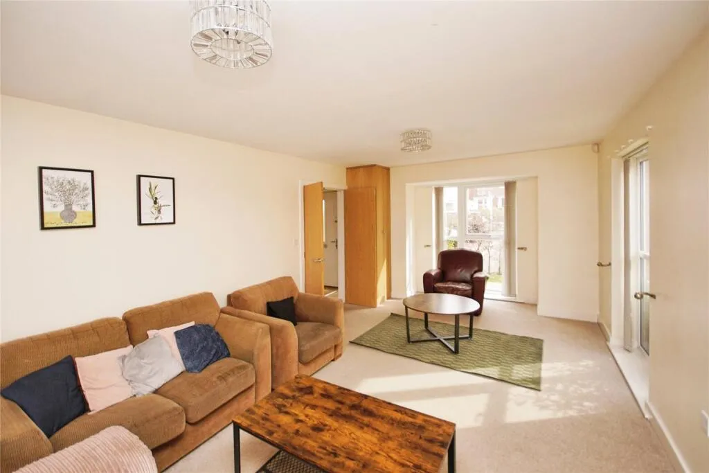 4 bed House