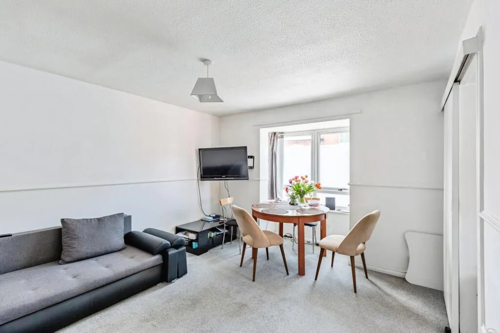 2 bed Apartment
