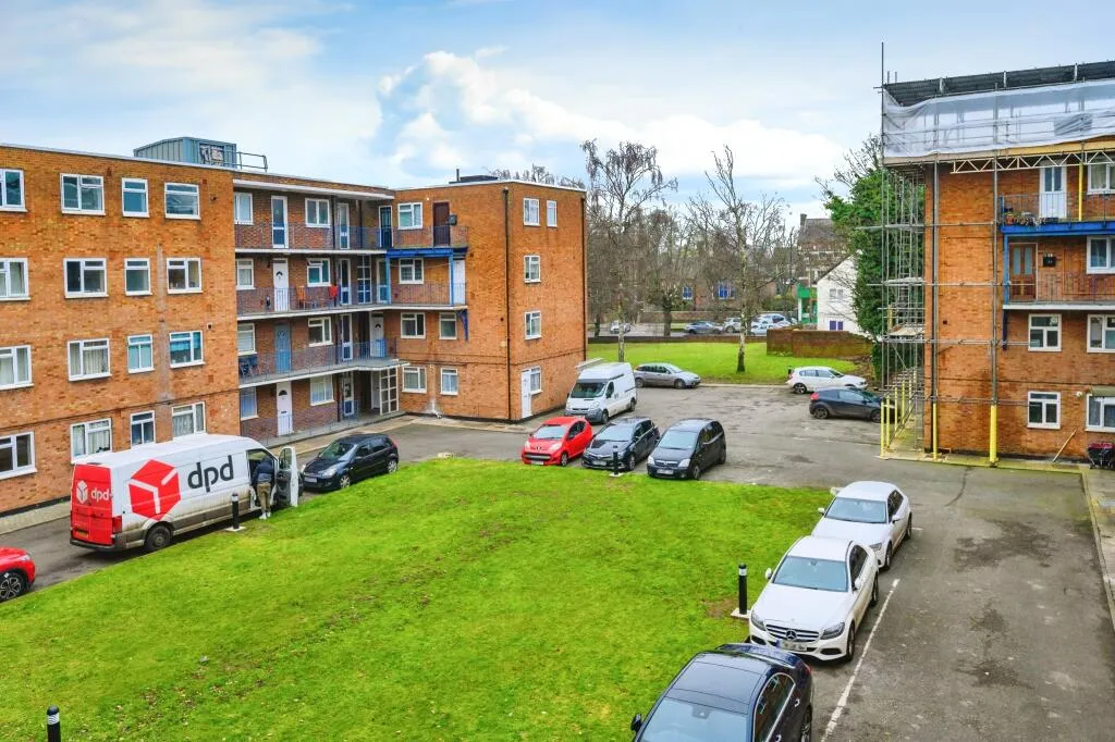 1 bed Apartment