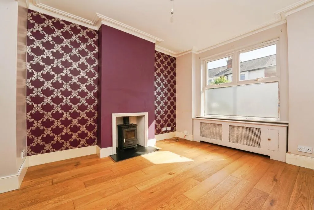 3 bed Terraced