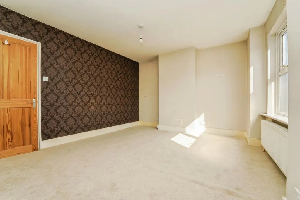 3 bed Terraced