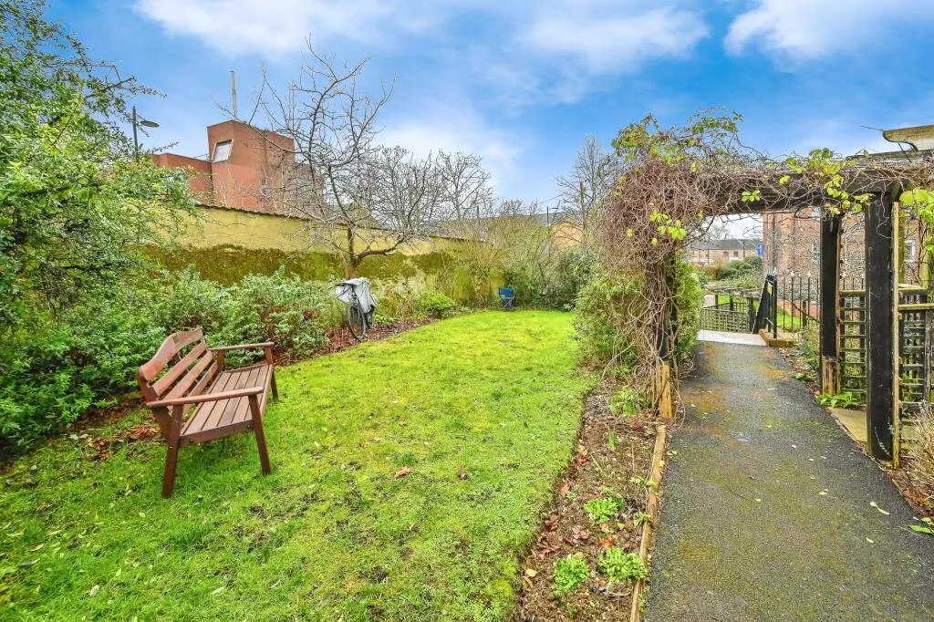 1 bed Retirement Property