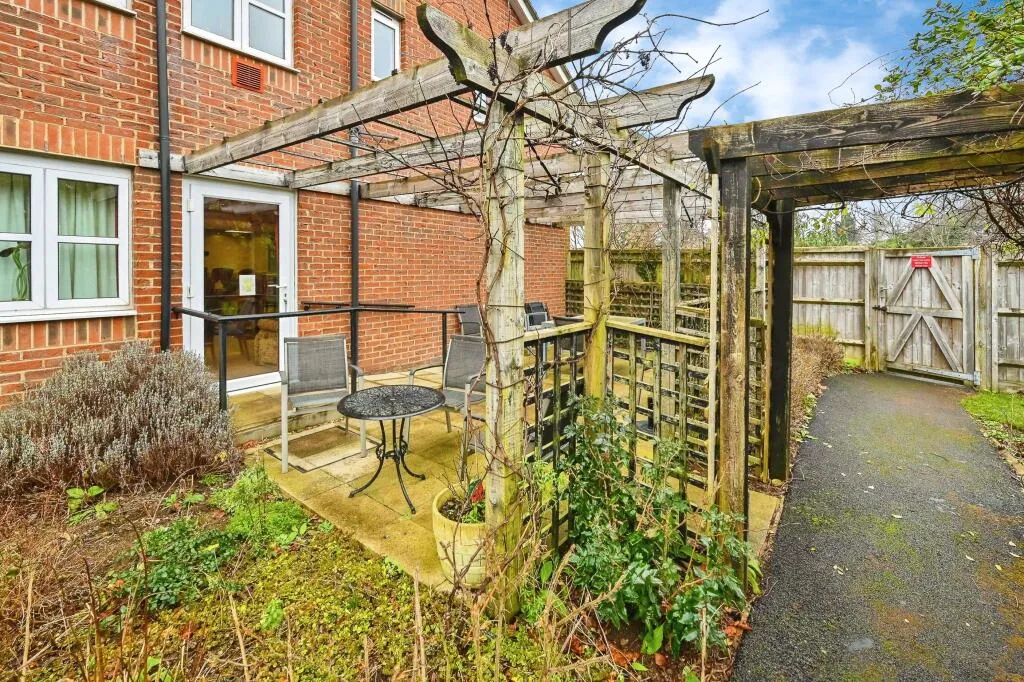1 bed Retirement Property