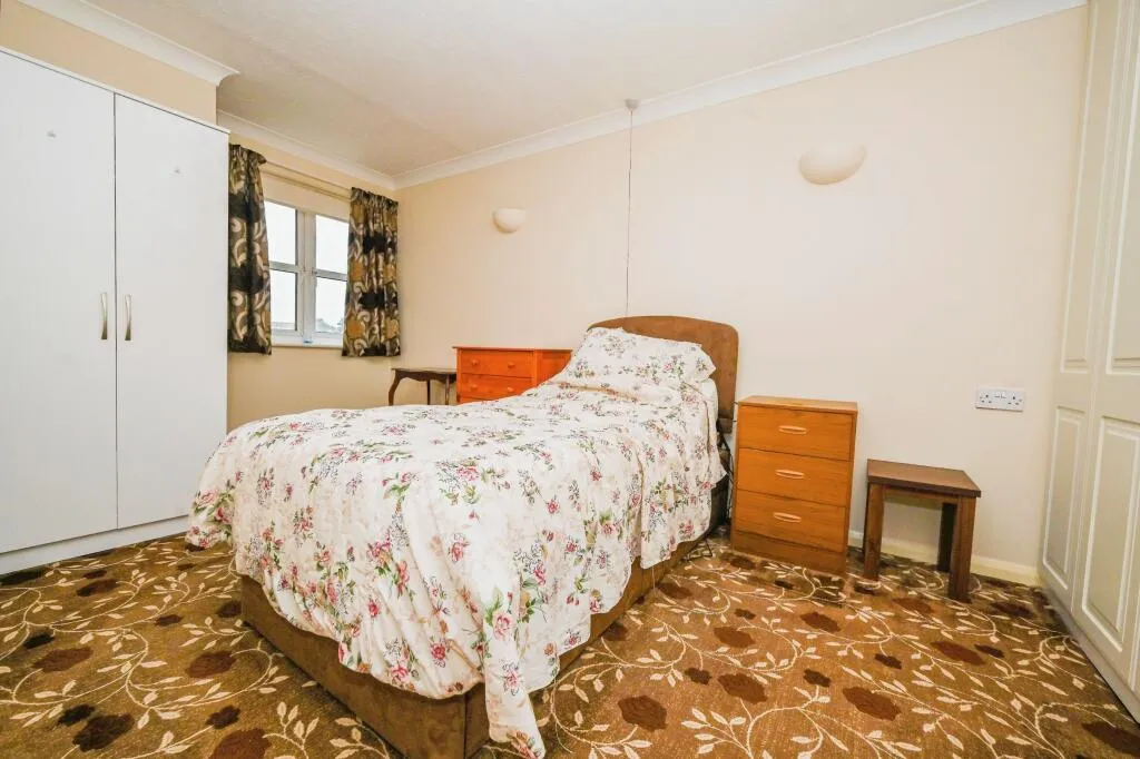 1 bed Retirement Property