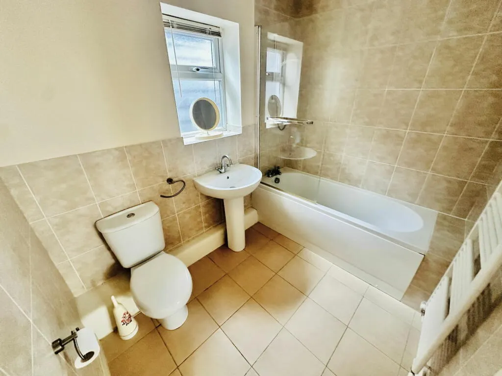 2 bed Detached Bungalow